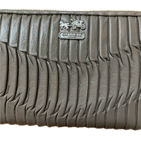 Coach Madison Gathered Leather Accordion Zip Wallet 46481, Mushroom NWT - Picture 4 of 14